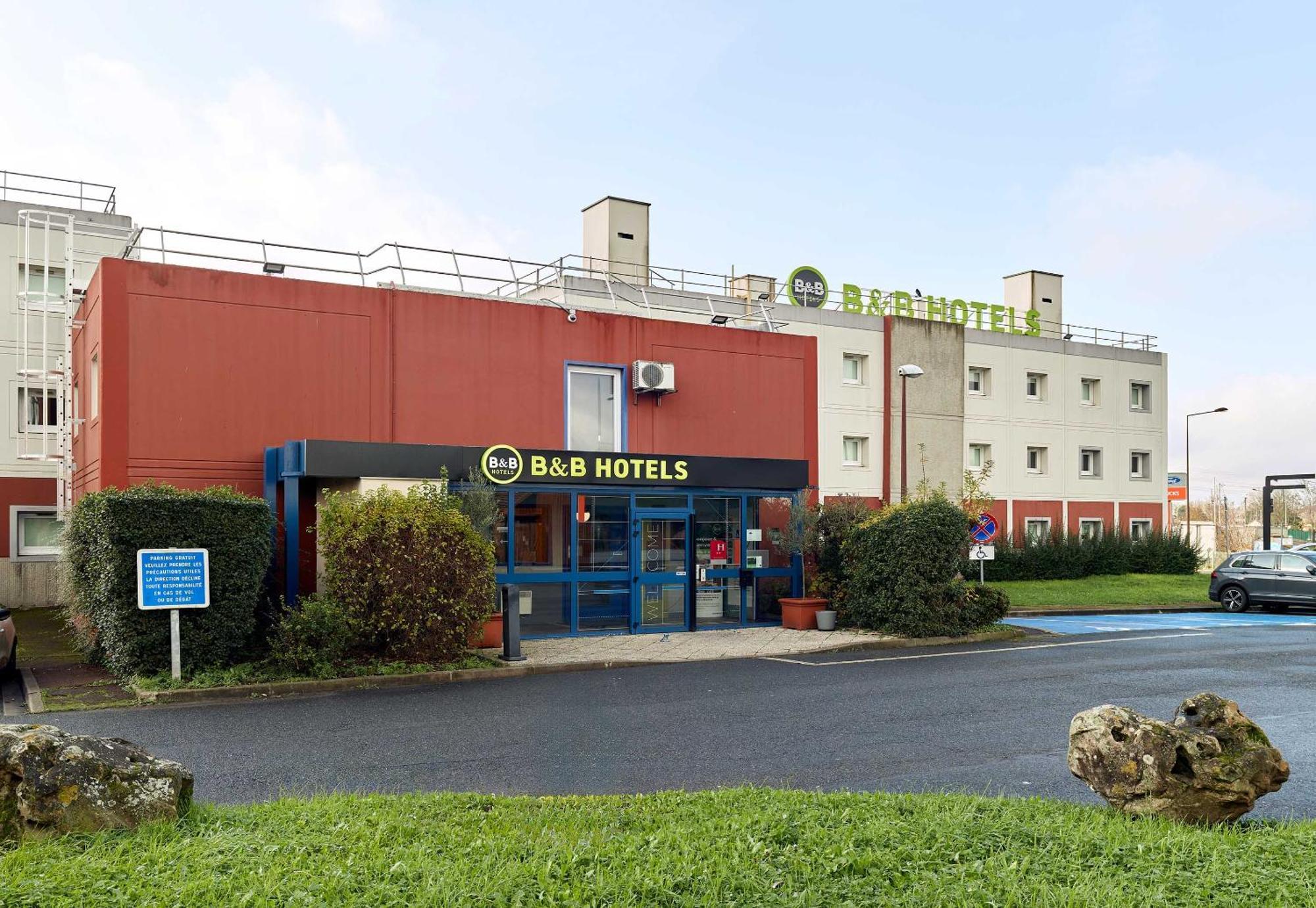Cergy Hotel