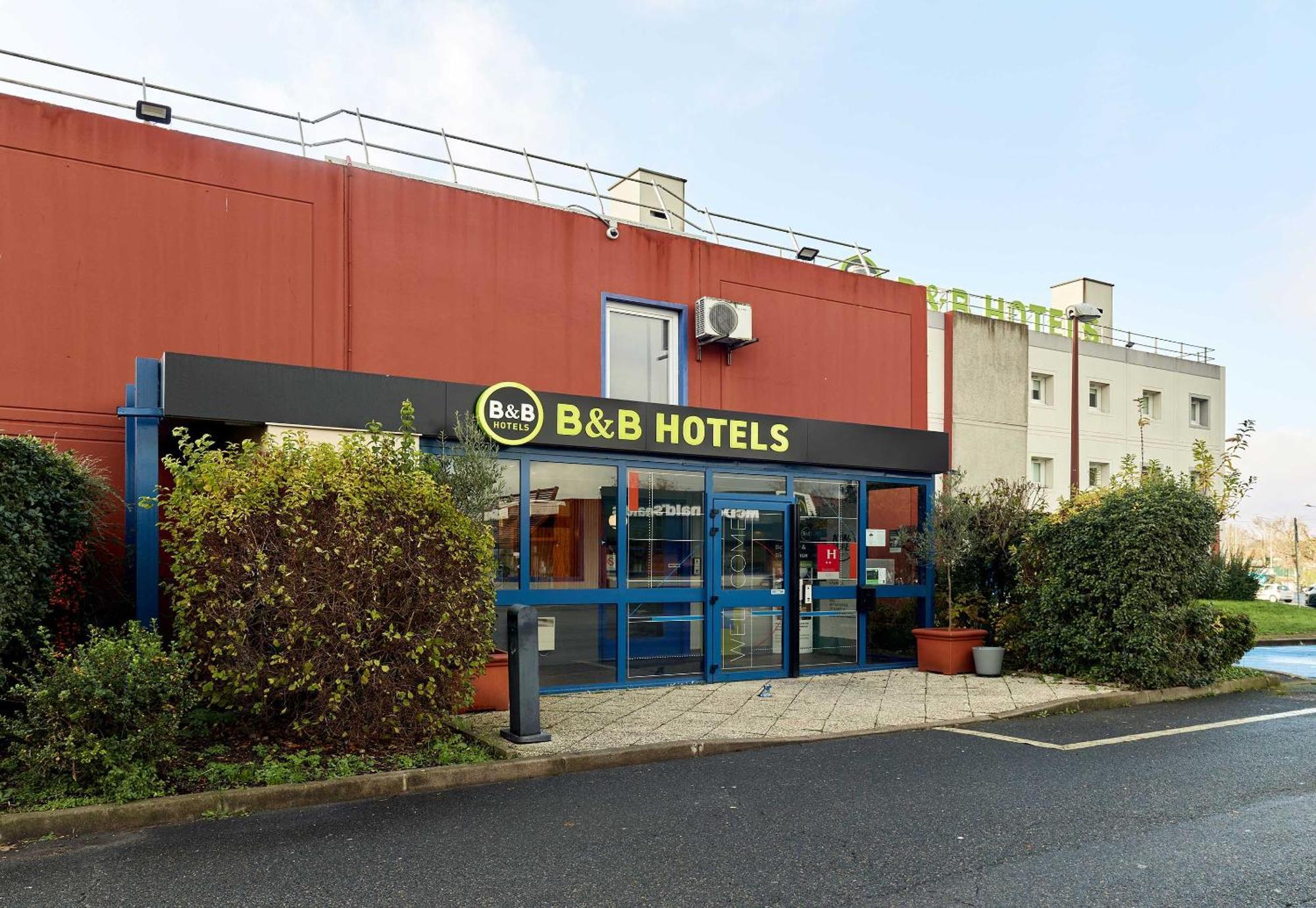 Cergy Hotel 2*